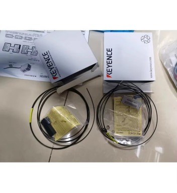 1 件 KEYENCE 数字光纤传感器 FU-35FZ FU35FZ 原装全新带盒