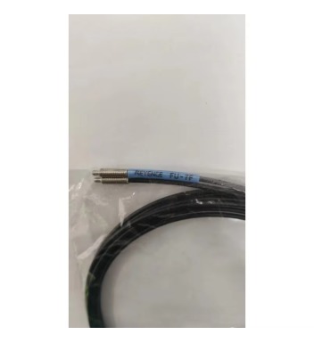 1 件 Keyence FU-7F 光纤传感器全新未拆封